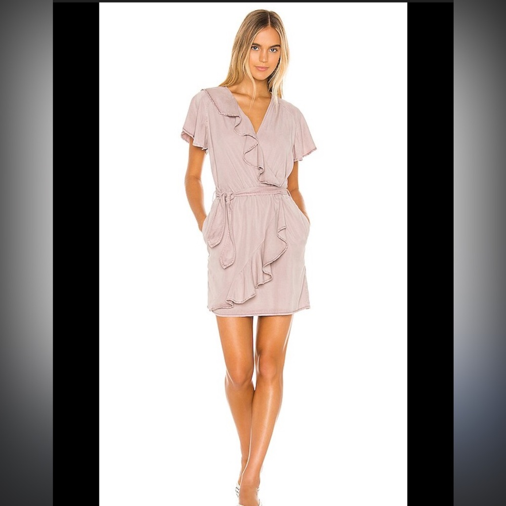 Wild Blue x Sadie Robertson pink blush dress size Medium‎